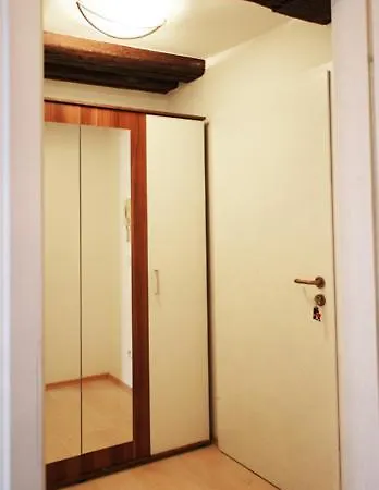 雷根斯堡公寓酒店 *